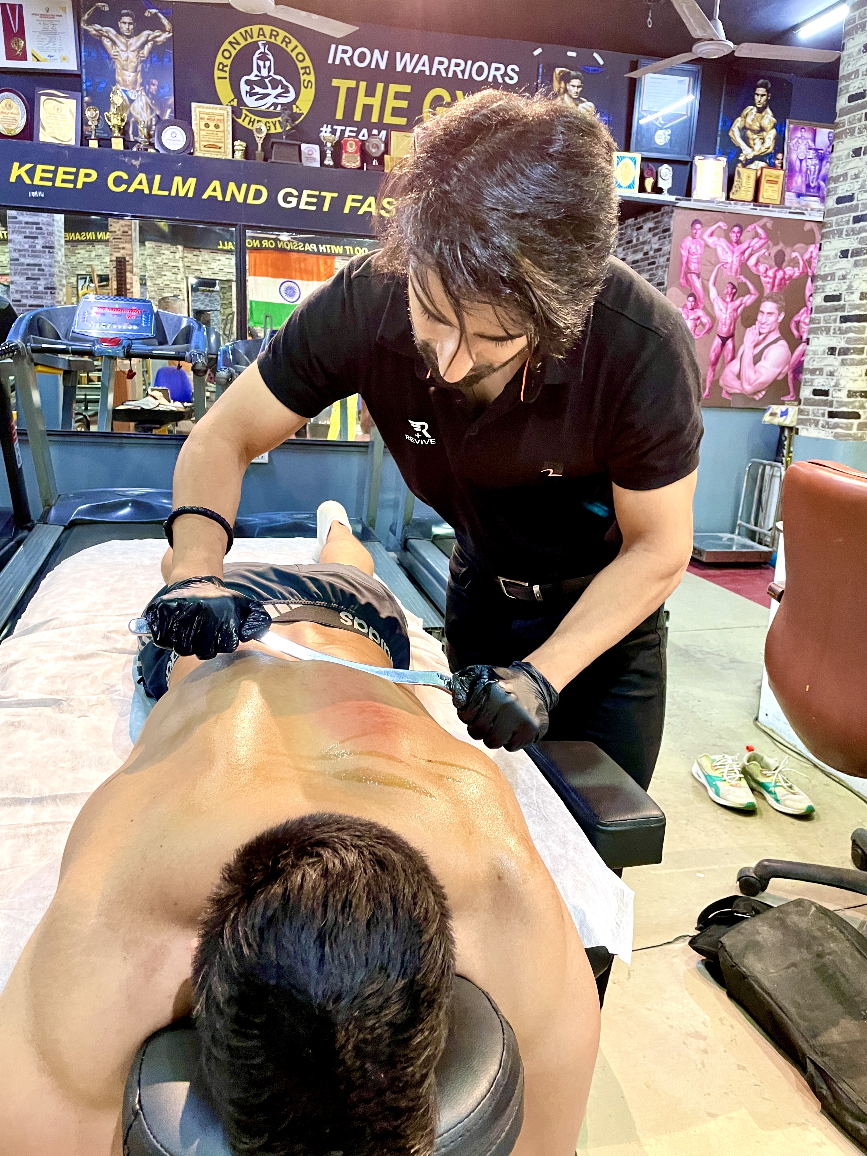 Athlete in a rejuvenating R8 recovery session